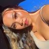 janellefumarx